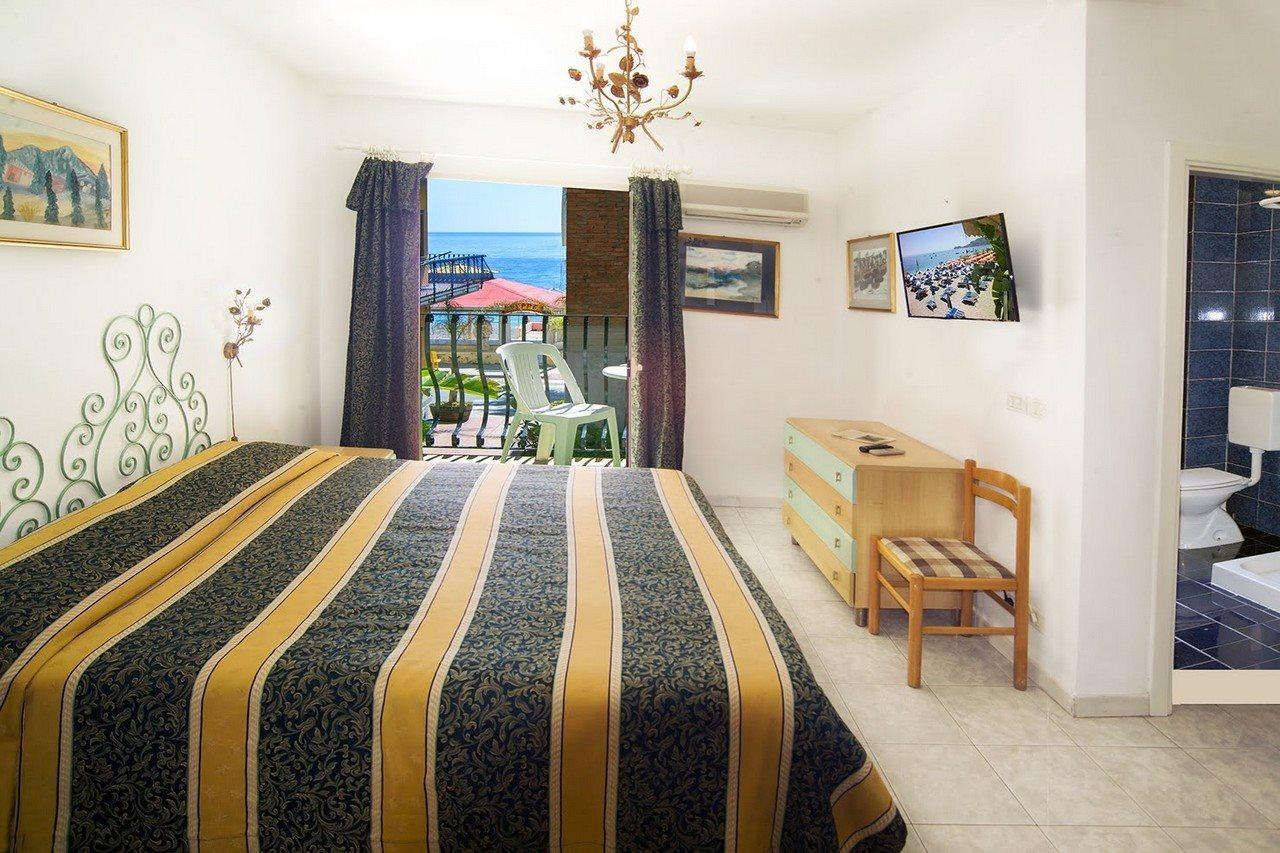 Hotel Da Peppe Летоянні Екстер'єр фото