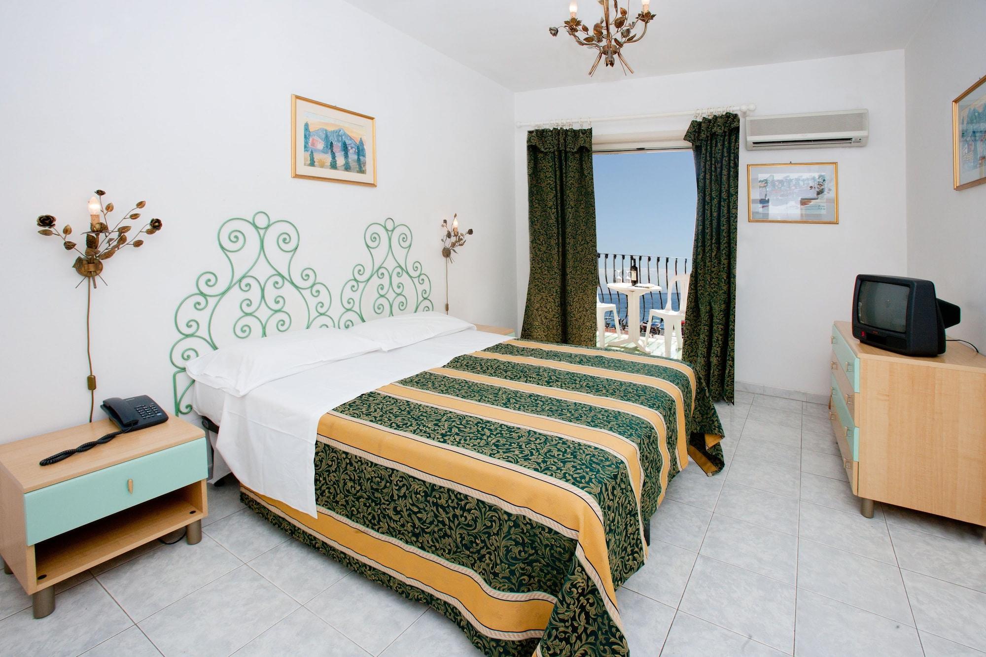 Hotel Da Peppe Летоянні Екстер'єр фото