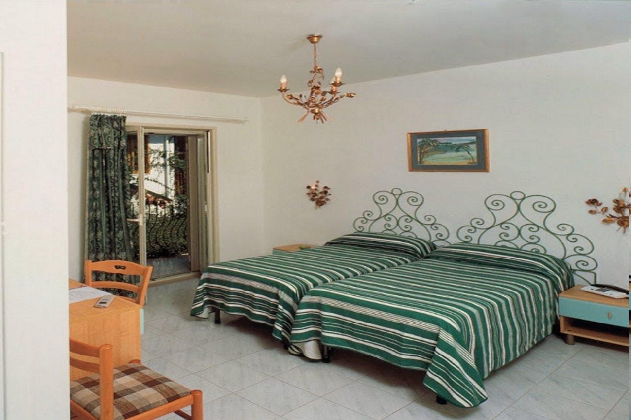 Hotel Da Peppe Летоянні Екстер'єр фото